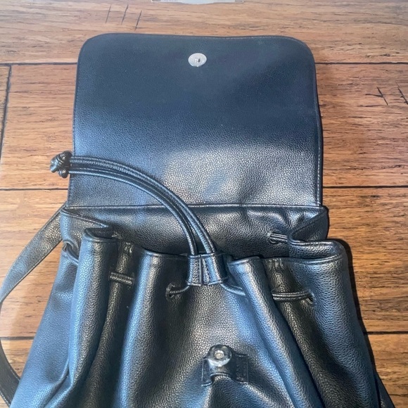 Black backpack drawstring backpack travel bag gym bag Victoria’s Secret bag - Picture 10 of 16